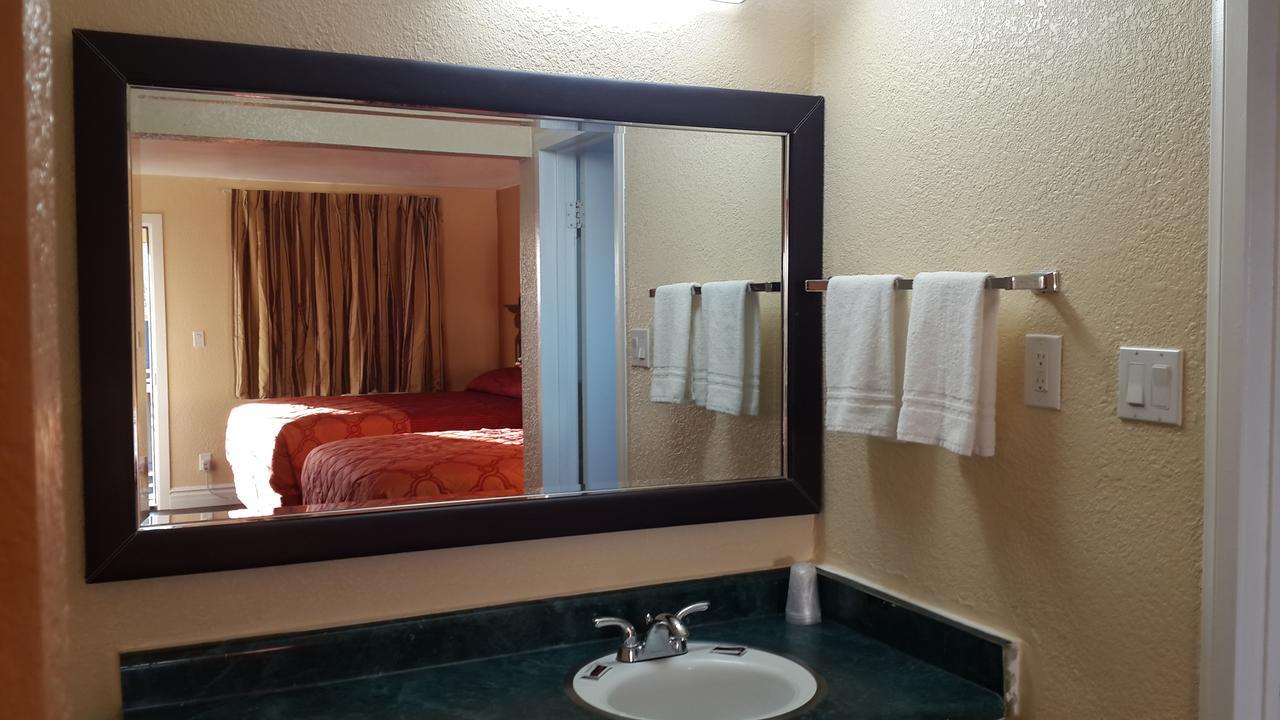 American Regency Inn Williams Exteriér fotografie